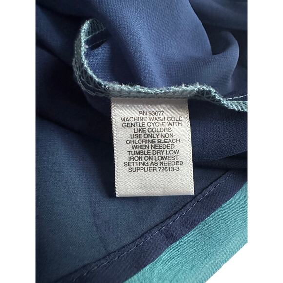 Liz Claiborne Blouse Blue Ombre size 3X  V Neck Buttons Sheer Top/cover up - Picture 11 of 11